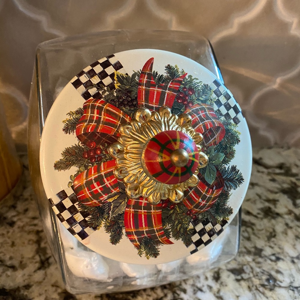 Mackenzie child’s holiday cookie jar/ canister